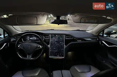 Ліфтбек Tesla Model S 2015 в 