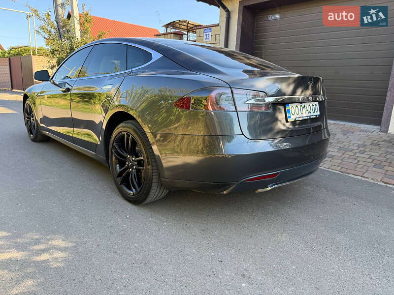 Ліфтбек Tesla Model S 2015 в Одесі фото 5 Ліфтбек Tesla Model S 2015 в Одесі