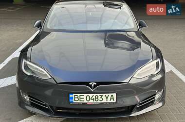 Лифтбек Tesla Model S 2016 в 