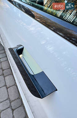 Ліфтбек Tesla Model S 2021 в 