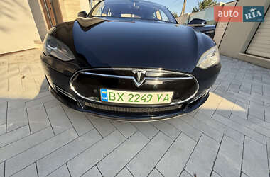 Ліфтбек Tesla Model S 2014 в 