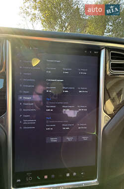 Ліфтбек Tesla Model S 2014 в 