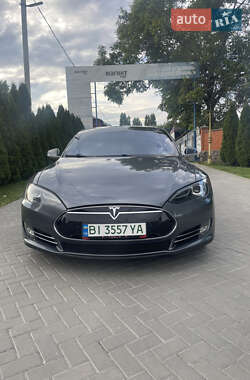 Ліфтбек Tesla Model S 2013 в Кременчуці