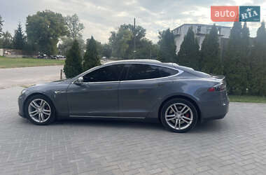 Ліфтбек Tesla Model S 2013 в 