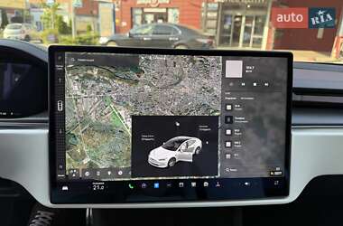 Лифтбек Tesla Model S 2024 в 