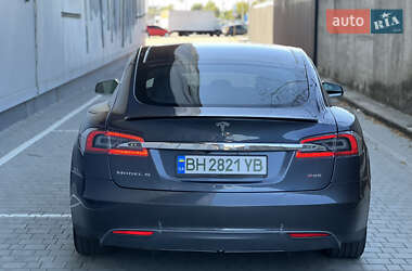 Ліфтбек Tesla Model S 2014 в Одесі