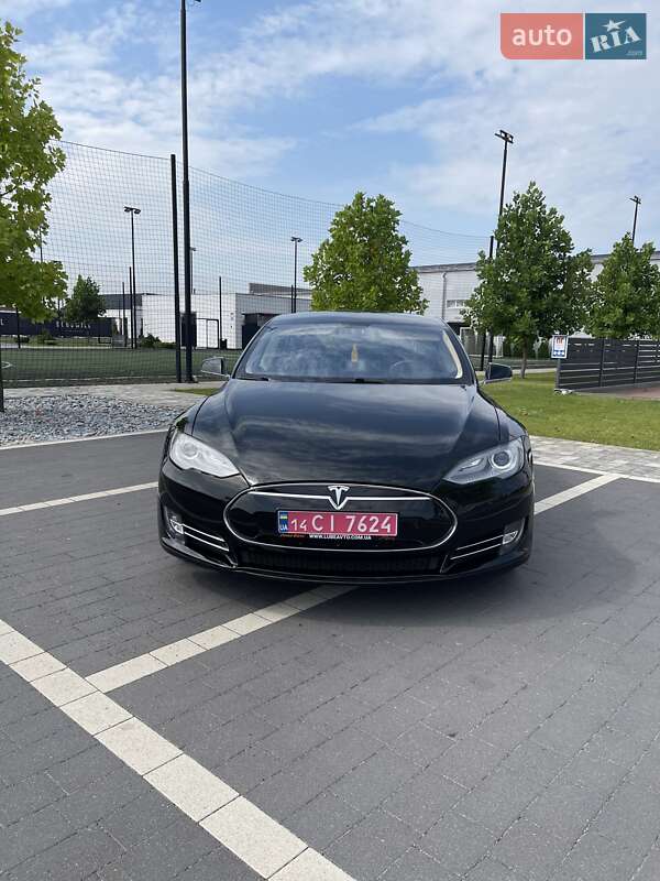 Лифтбек Tesla Model S 2013 в Мукачево