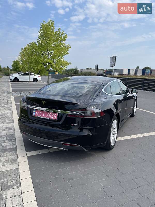 Лифтбек Tesla Model S 2013 в Мукачево