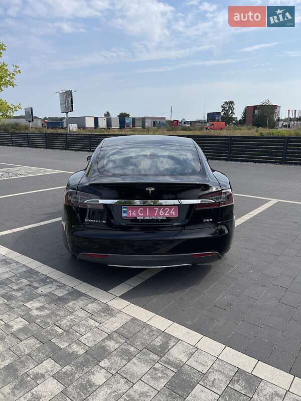 Лифтбек Tesla Model S 2013 в Мукачево