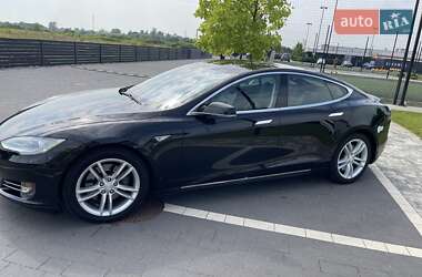 Лифтбек Tesla Model S 2013 в 