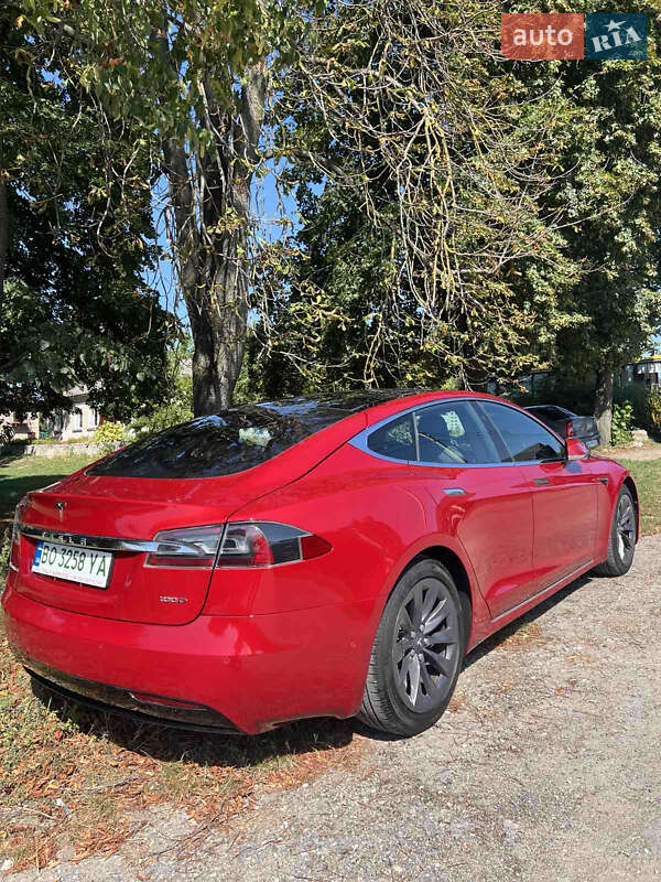 Лифтбек Tesla Model S 2018 в Тернополе