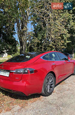 Лифтбек Tesla Model S 2018 в 