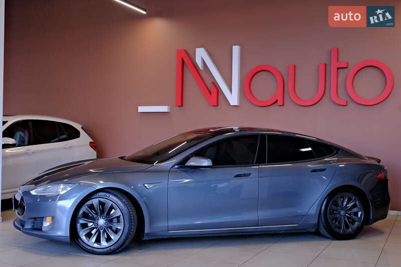 Лифтбек Tesla Model S 2013 в Одессе фото 18 Лифтбек Tesla Model S 2013 в Одессе