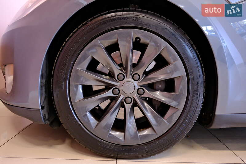 Лифтбек Tesla Model S 2013 в Одессе фото 51 Лифтбек Tesla Model S 2013 в Одессе