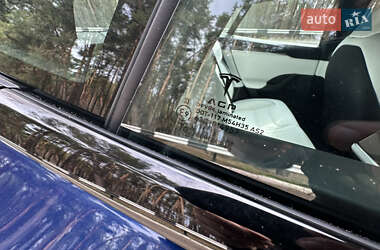 Лифтбек Tesla Model S 2022 в 