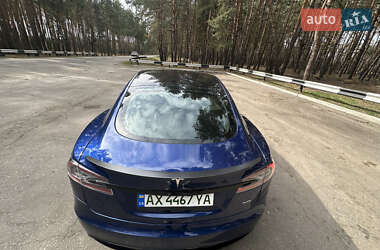 Лифтбек Tesla Model S 2022 в 