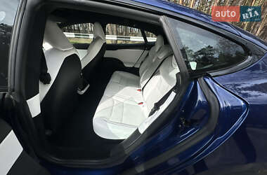 Лифтбек Tesla Model S 2022 в 