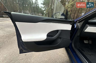 Лифтбек Tesla Model S 2022 в 