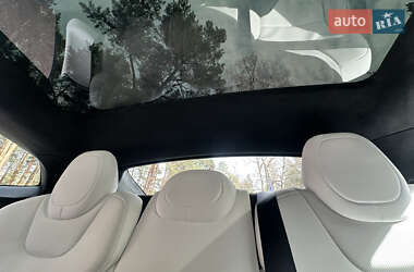 Лифтбек Tesla Model S 2022 в 
