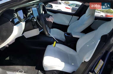 Ліфтбек Tesla Model S 2017 в 