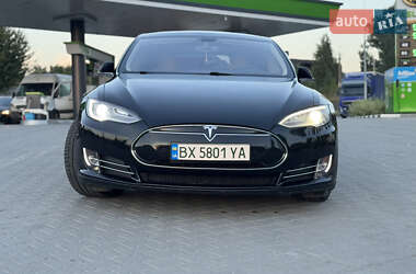 Лифтбек Tesla Model S 2014 в 