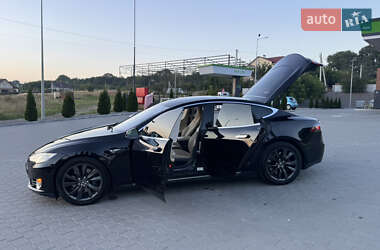 Лифтбек Tesla Model S 2014 в 