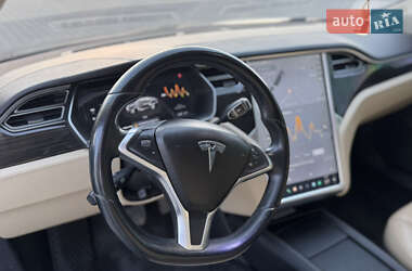Лифтбек Tesla Model S 2014 в 