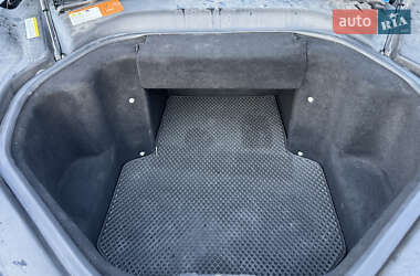 Лифтбек Tesla Model S 2014 в 