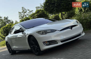 Ліфтбек Tesla Model S 2014 в 
