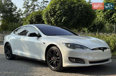 Ліфтбек Tesla Model S 2014 в 