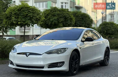 Ліфтбек Tesla Model S 2014 в 