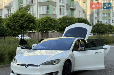 Ліфтбек Tesla Model S 2014 в 