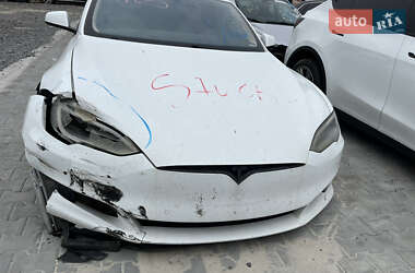Ліфтбек Tesla Model S 2016 в 