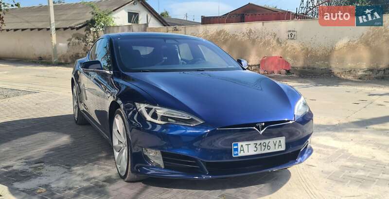 Tesla Model S 2017