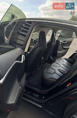 Лифтбек Tesla Model S 2013 в 
