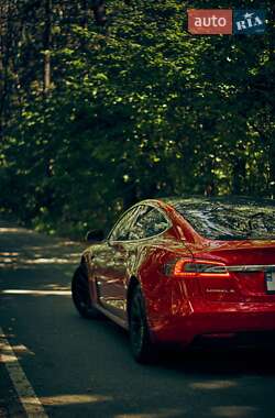 Лифтбек Tesla Model S 2018 в Харькове