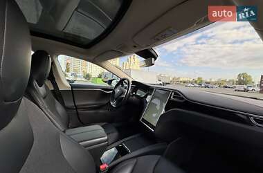 Ліфтбек Tesla Model S 2015 в 