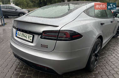 Лифтбек Tesla Model S 2024 в 
