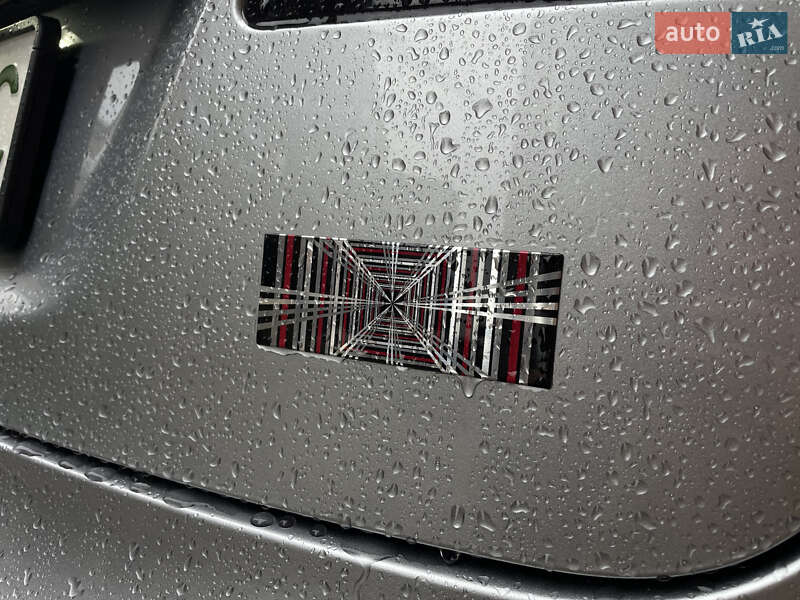 Лифтбек Tesla Model S 2024 в Львове