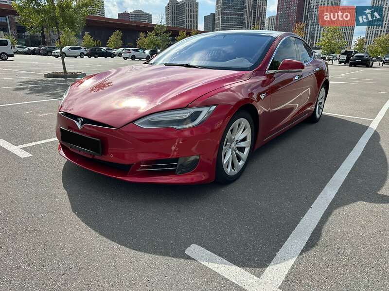 Tesla Model S 2017