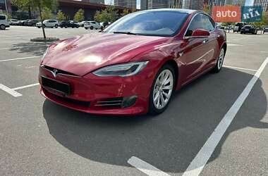 Лифтбек Tesla Model S 2017 в 
