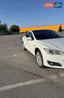Ліфтбек Tesla Model S 2013 в 