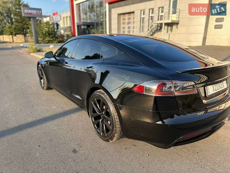 Лифтбек Tesla Model S 2021 в Харькове фото 15 Лифтбек Tesla Model S 2021 в Харькове