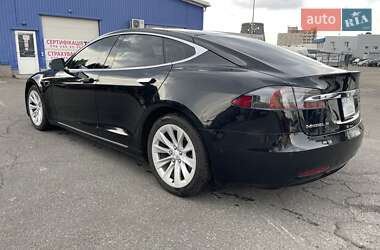Ліфтбек Tesla Model S 2016 в 