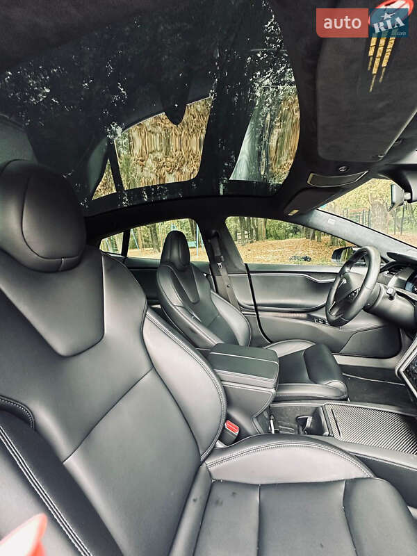 Ліфтбек Tesla Model S 2020 в Києві