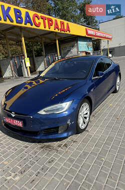 Ліфтбек Tesla Model S 2016 в 