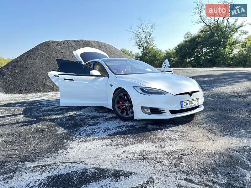 Лифтбек Tesla Model S 2016 в Черкассах фото 24 Лифтбек Tesla Model S 2016 в Черкассах