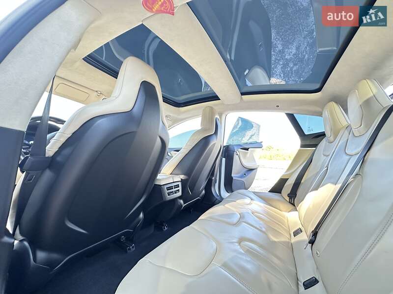 Лифтбек Tesla Model S 2016 в Черкассах фото 35 Лифтбек Tesla Model S 2016 в Черкассах
