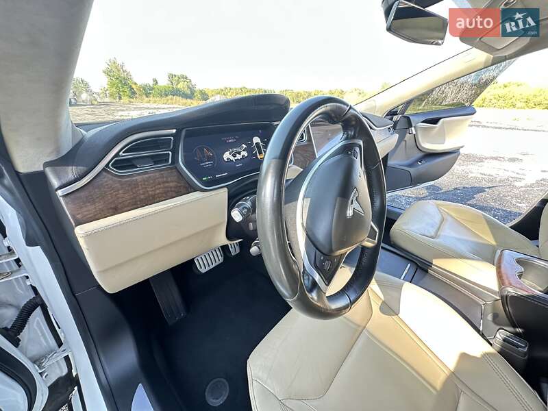 Лифтбек Tesla Model S 2016 в Черкассах фото 37 Лифтбек Tesla Model S 2016 в Черкассах