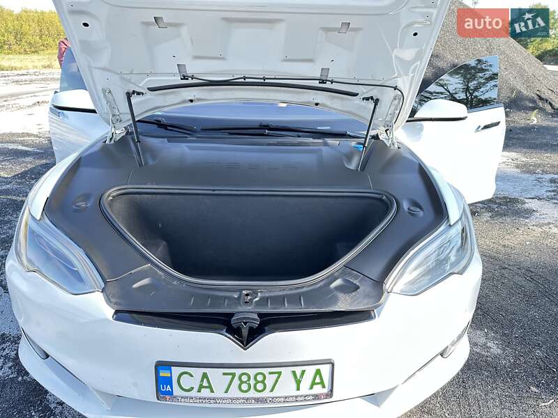 Лифтбек Tesla Model S 2016 в Черкассах фото 55 Лифтбек Tesla Model S 2016 в Черкассах